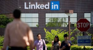 alphagamma is LinkedIn becoming more like Facebook entrepreneurship