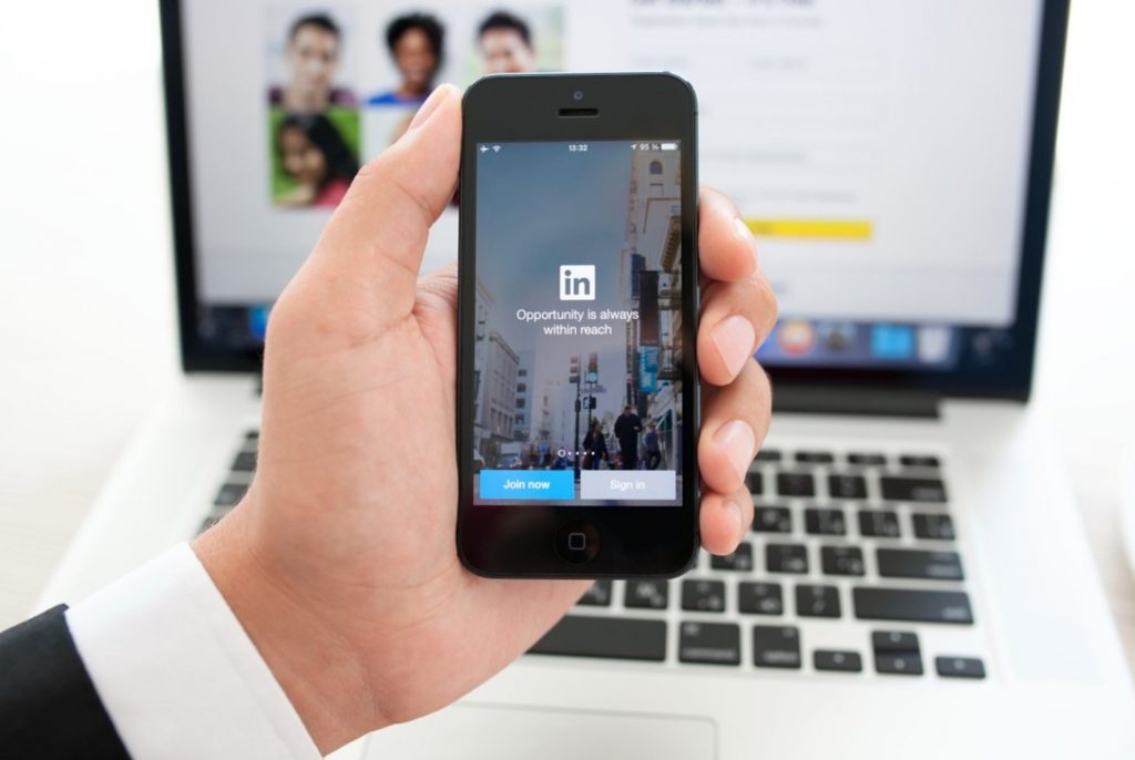 alphagamma LinkedIn experts reveal how to use video in your LinkedIn profile entrepreneurship